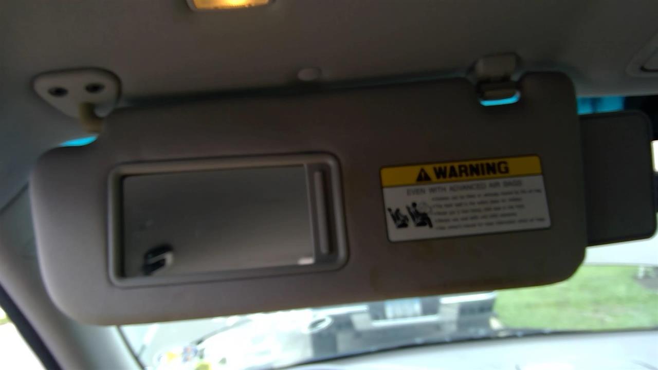 2011 HYUNDAI SANTA FE  10-12 (roof Illuminated) W/o Sunroof; L. Sun Visor