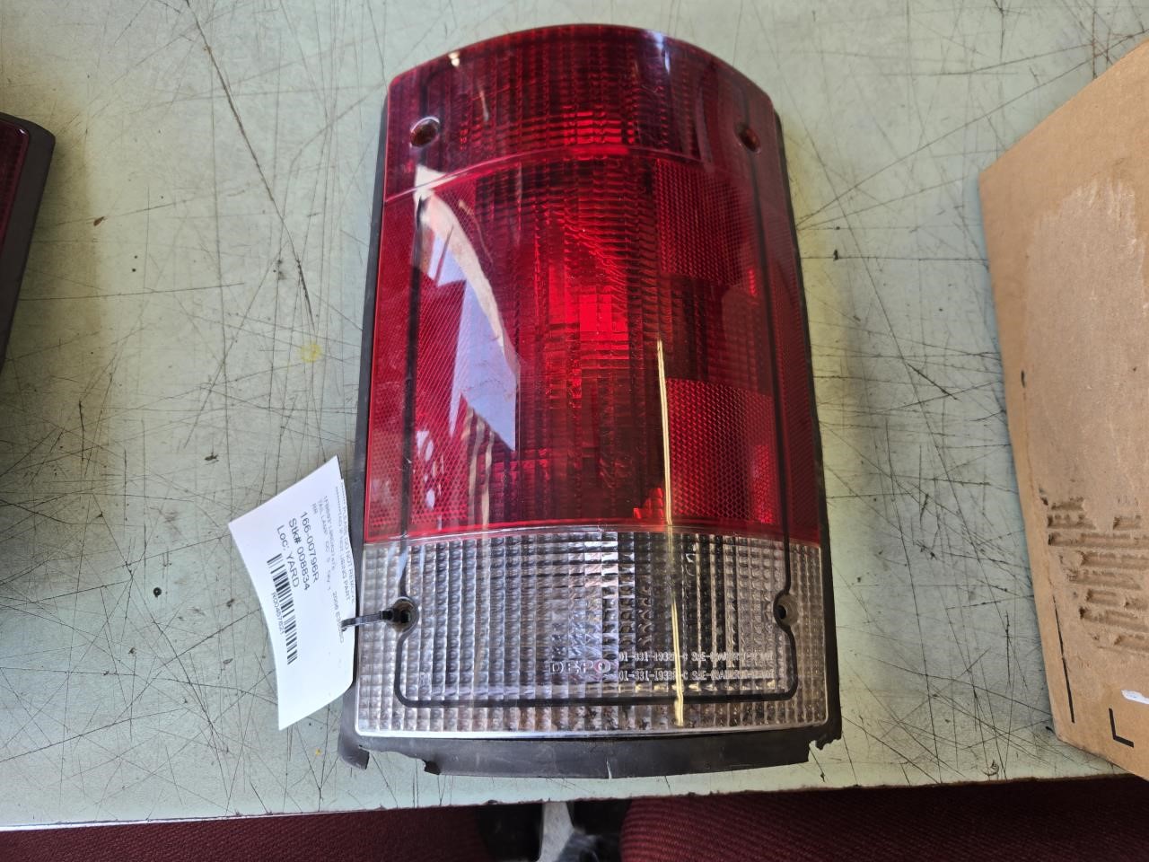 2006 FORD FORD E350 VAN  05-14 W/o Cutaway Van; R. Taillight
