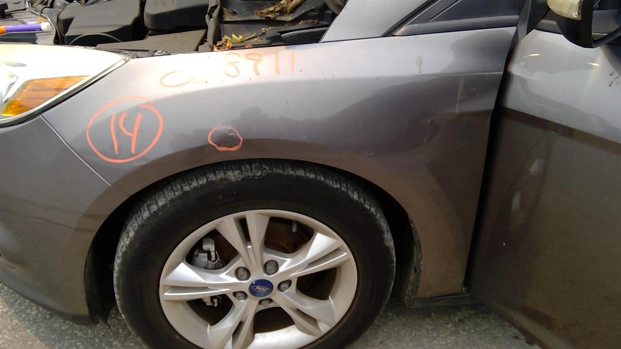 2014 FORD FOCUS  RS 16-18 L. Fender