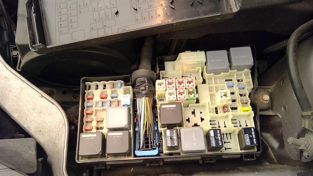 2014 FORD FOCUS  12-14 Gasoline Fuse Box Engine