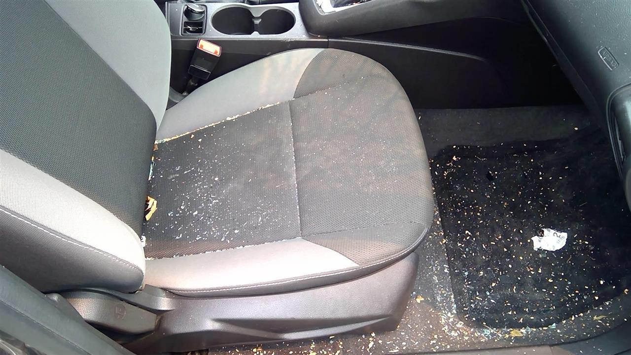 2014 FORD FOCUS  13-14 (bucket) (air Bag) Cloth (manual) R. Seat Front
