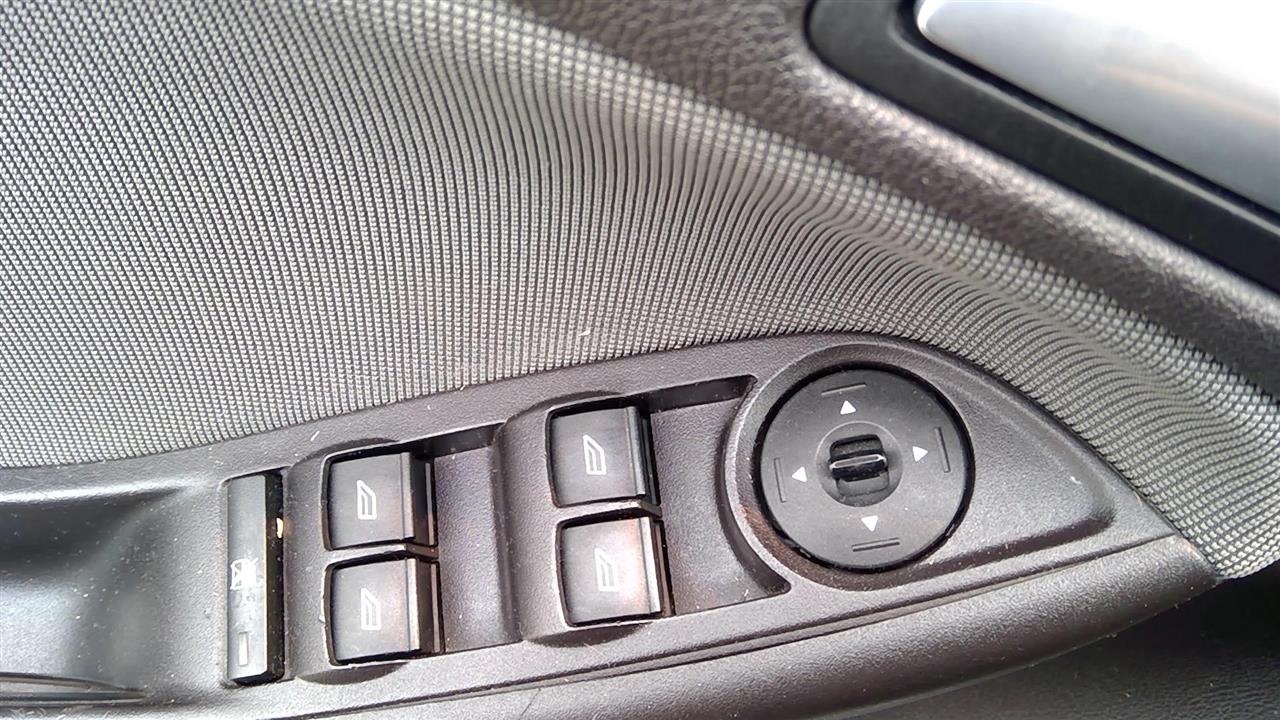 2014 FORD FOCUS  17-18 (driver's) Mirror And Window Electric Front And Rear Windows Automatic Down Only (driver's) Front Door Switch