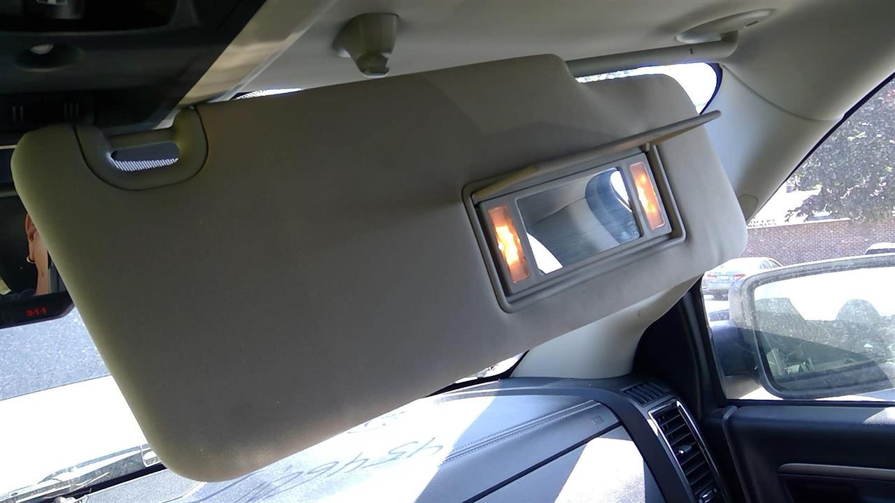 DODGE 2500 PICKUP 2013-2018 w/illumination, R. Sun Visor
