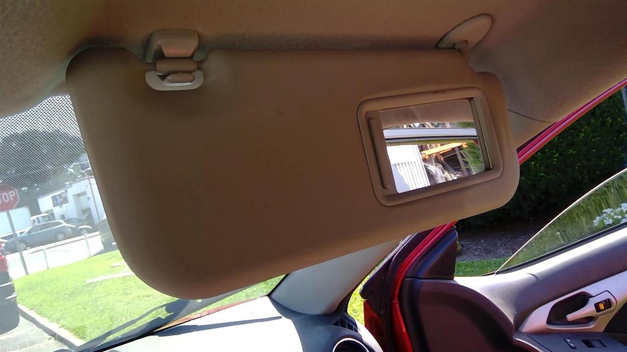 TOYOTA MATRIX 2009-2013 R. Sun Visor
