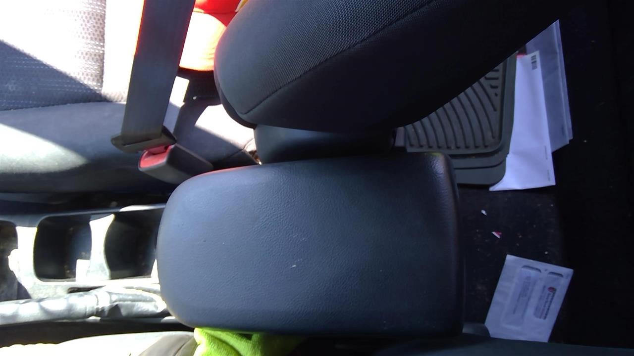 2013 TOYOTA MATRIX  14 (Canada Market) Floor S Model Console Front