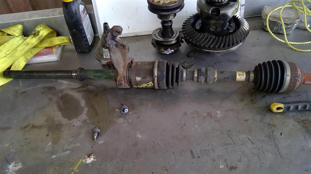 2015 NISSAN PATHFINDER  16 Front Axle; (3.5L 6 Cylinder) 4x4 (AWD) R. Axle Shaft