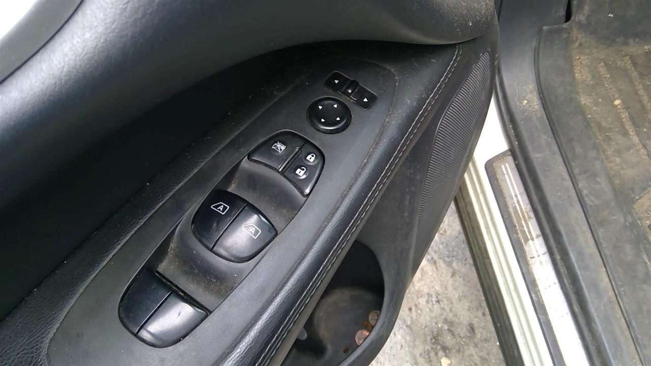 2015 NISSAN PATHFINDER  18-20 (driver's) Lock And Window Automatic Up And Down Front Door Switch