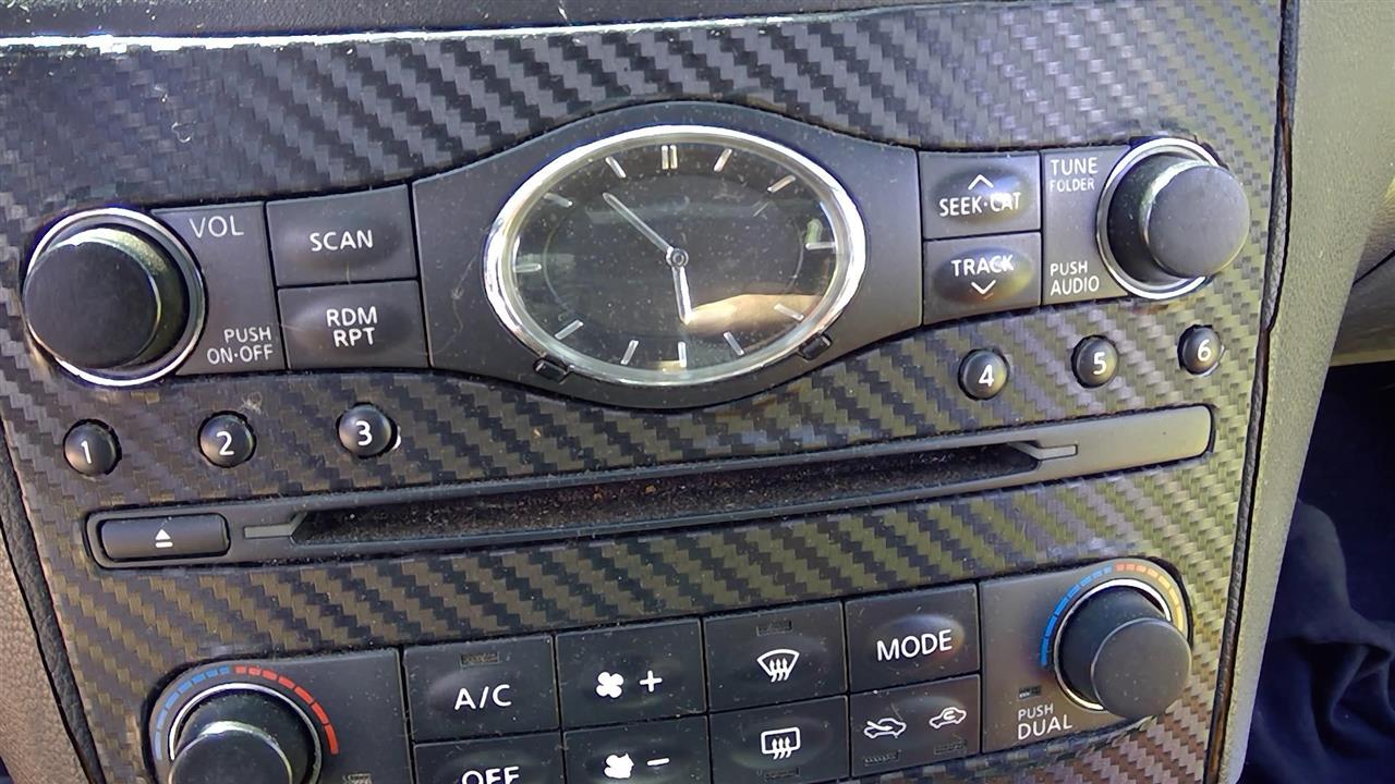 2012 INFINITI INFINITI G37 Clock