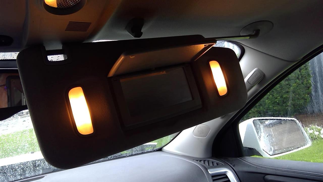 SATURN OUTLOOK 2007-2010 R. Sun Visor