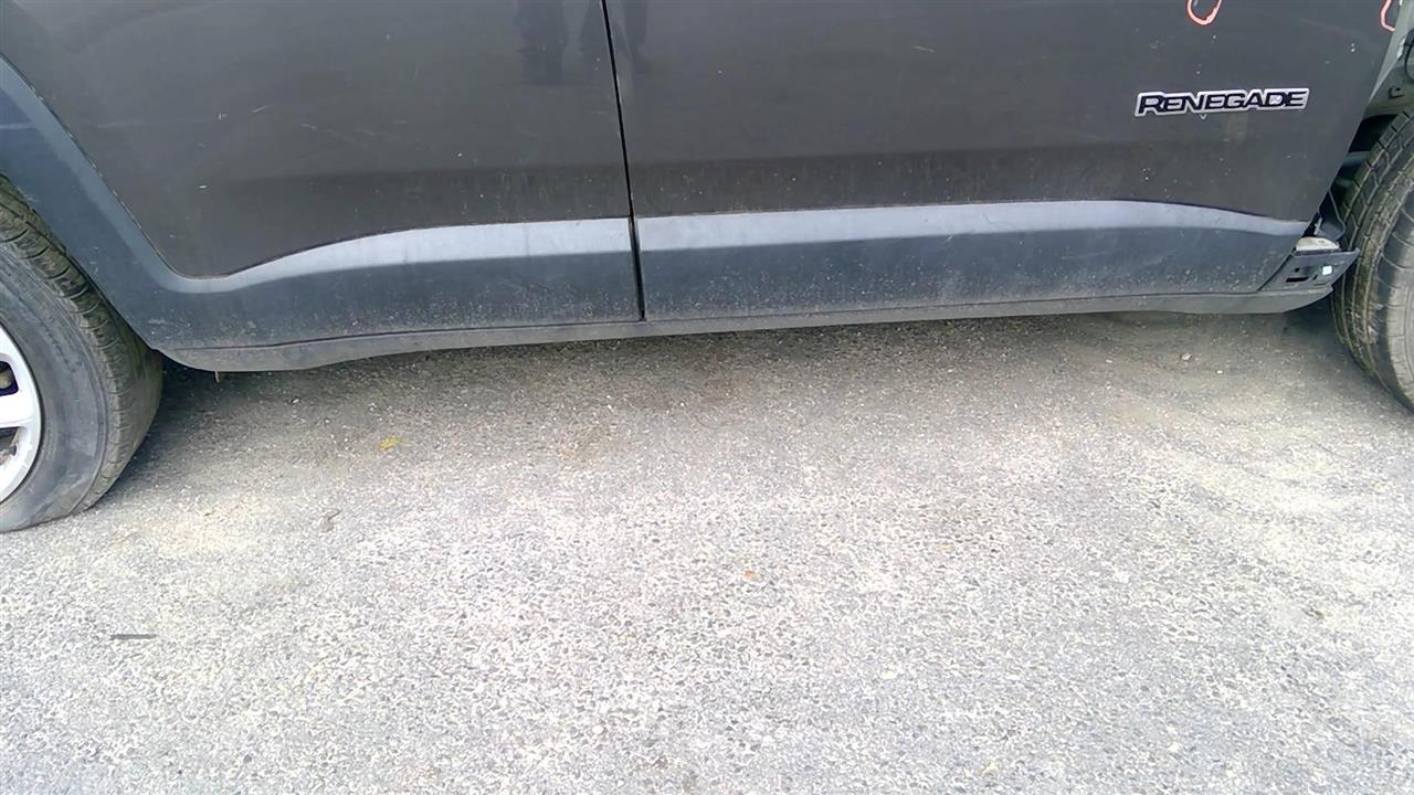 2019 JEEP RENEGADE Rocker Panel Moulding