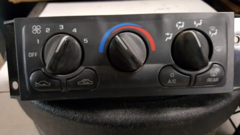 1998 CHEVROLET VENTURE  99 Dash Mounted Control Temperature Control