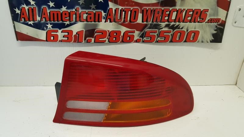 2000 DODGE INTREPID  98-04 Ends R. Taillight