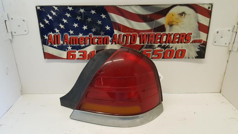 1999 FORD LTD Taillight