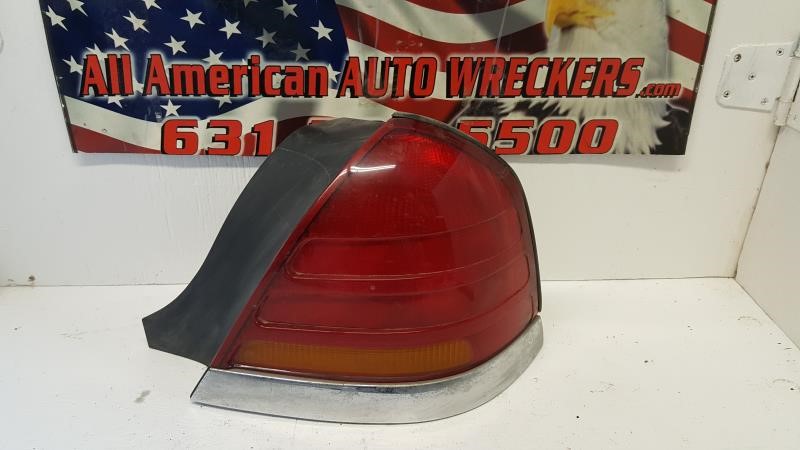 1999 FORD LTD Taillight