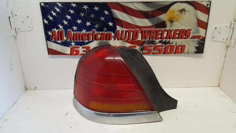 1999 FORD LTD Taillight